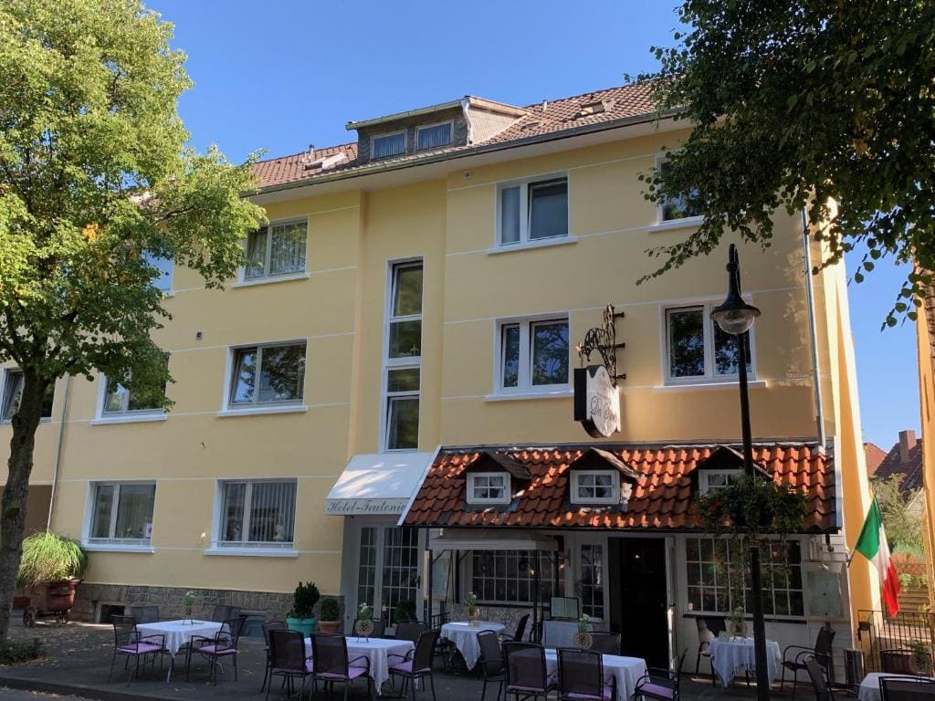 Teutonia Hotel - Main view