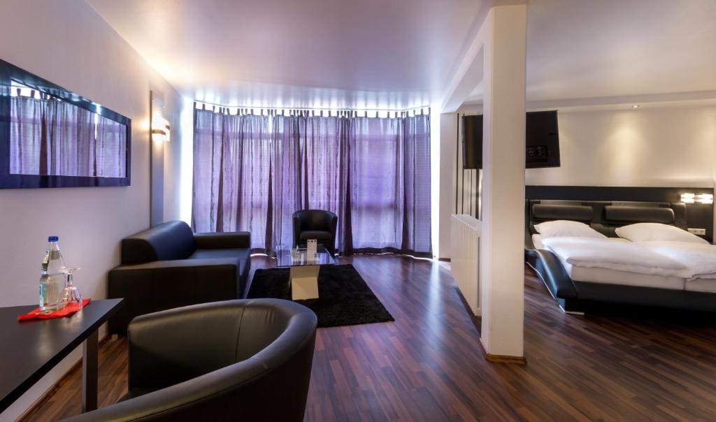 Turmhotel Rhein-Main - View 2