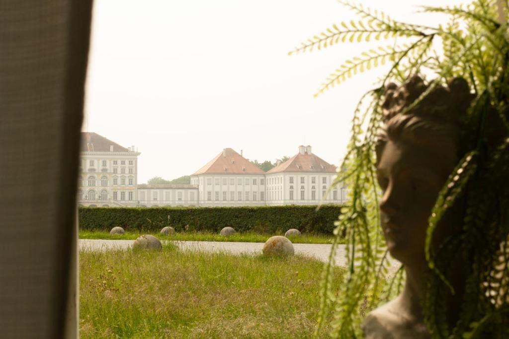 Vis-à-Vis Schloss Nymphenburg - Rondellapartments - View 3