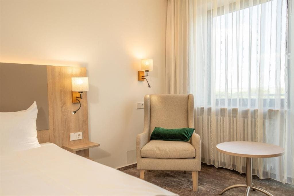 Waldhotel Eisenberg - View 6