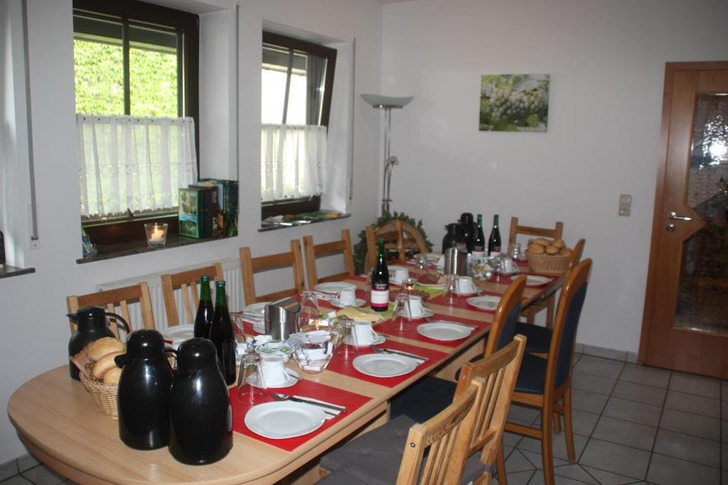Weingut Christian Bucher - Vista 4