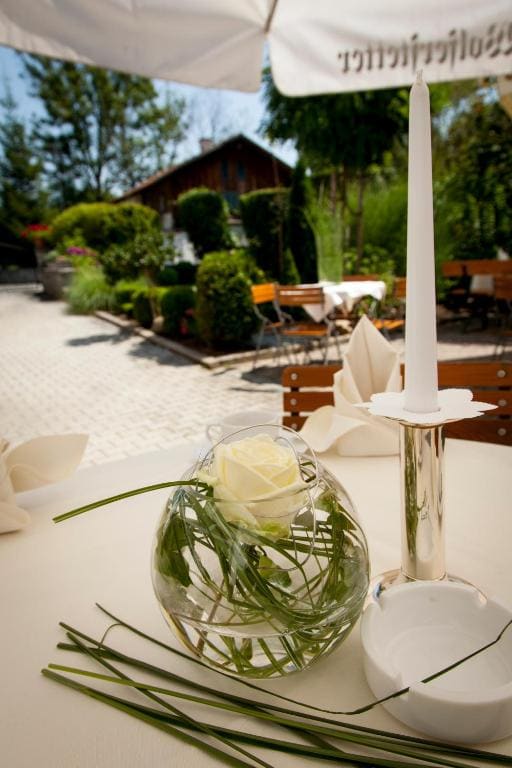 Hotel Wirtshaus am Schloss - View 5