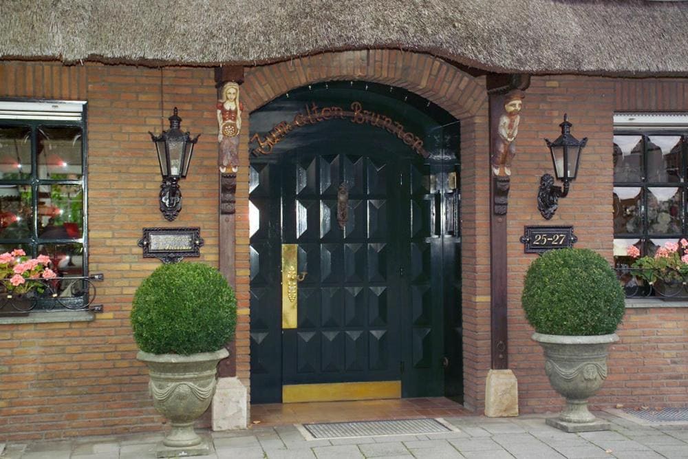 Hotel Zum Alten Brunnen - Main view