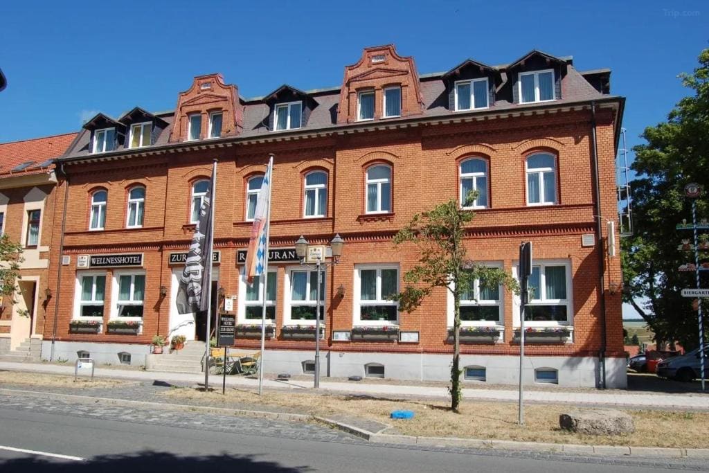 Hotel zur Krone - Main view