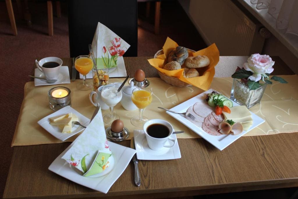 Cafe Zur Talsperre - View 3