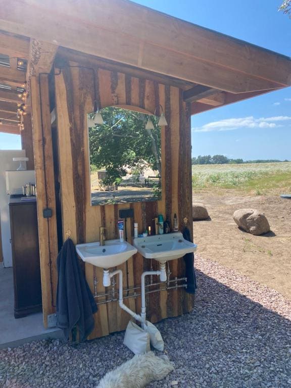 Anno 1782 Glamping at Manors Historic Barn - View 7