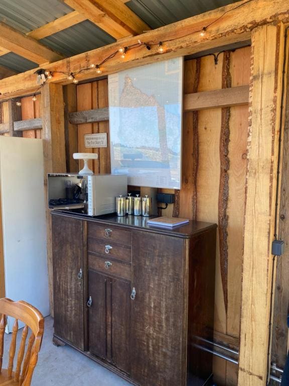 Anno 1782 Glamping at Manors Historic Barn - View 6