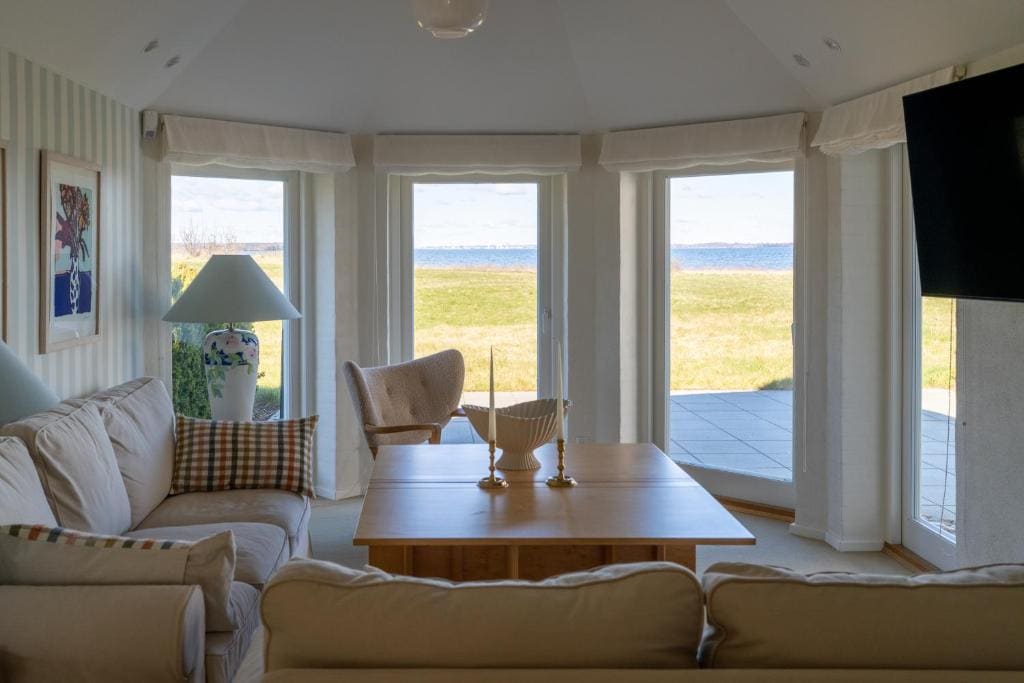 Borre Knob Fjordhotel - Main view