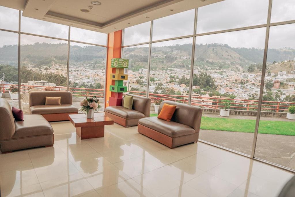 Hotel Ambato - Main view