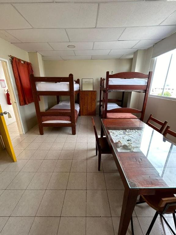 Chescos Hotel - Tampilan 4