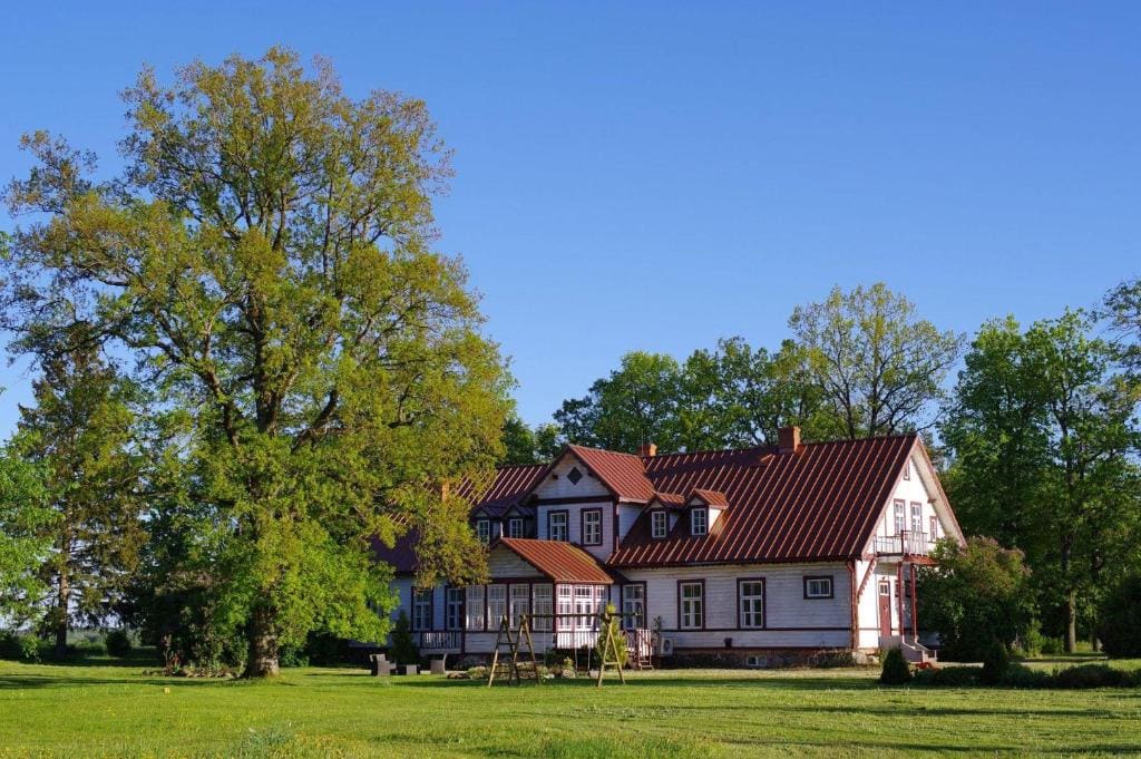 Kursi Summer Manor - Main view