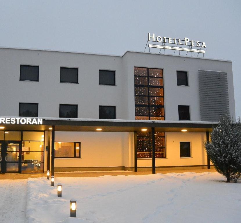Pesa Hotel - Main view