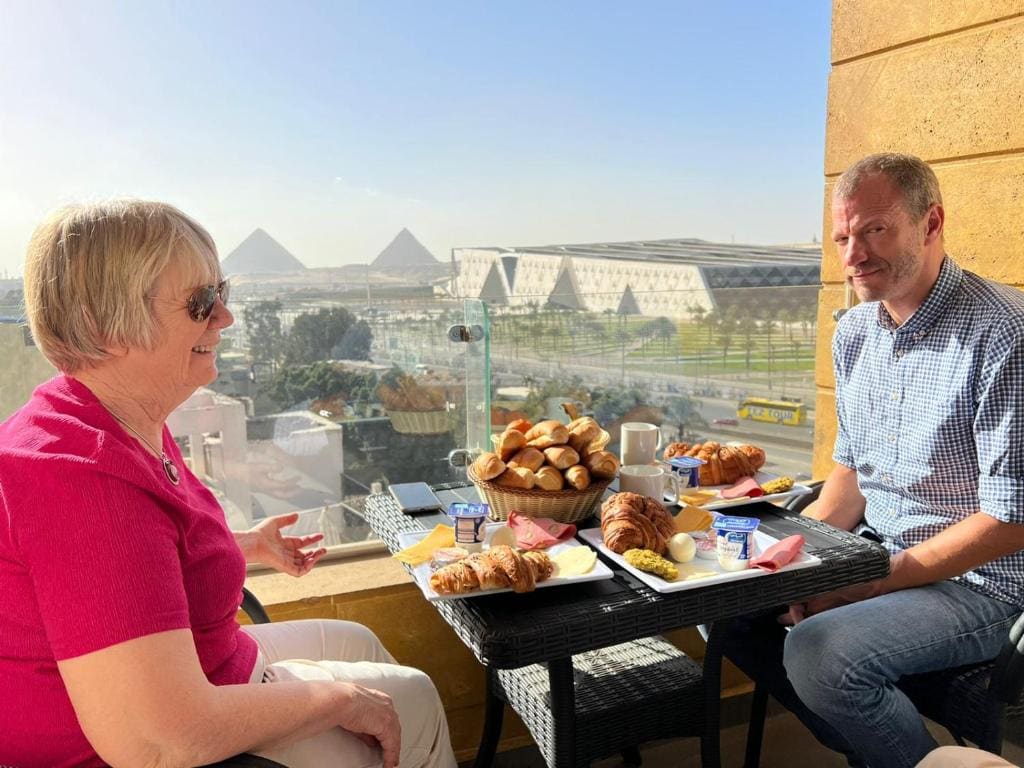 Asia Grand Museum & Pyramids view - Foto 5