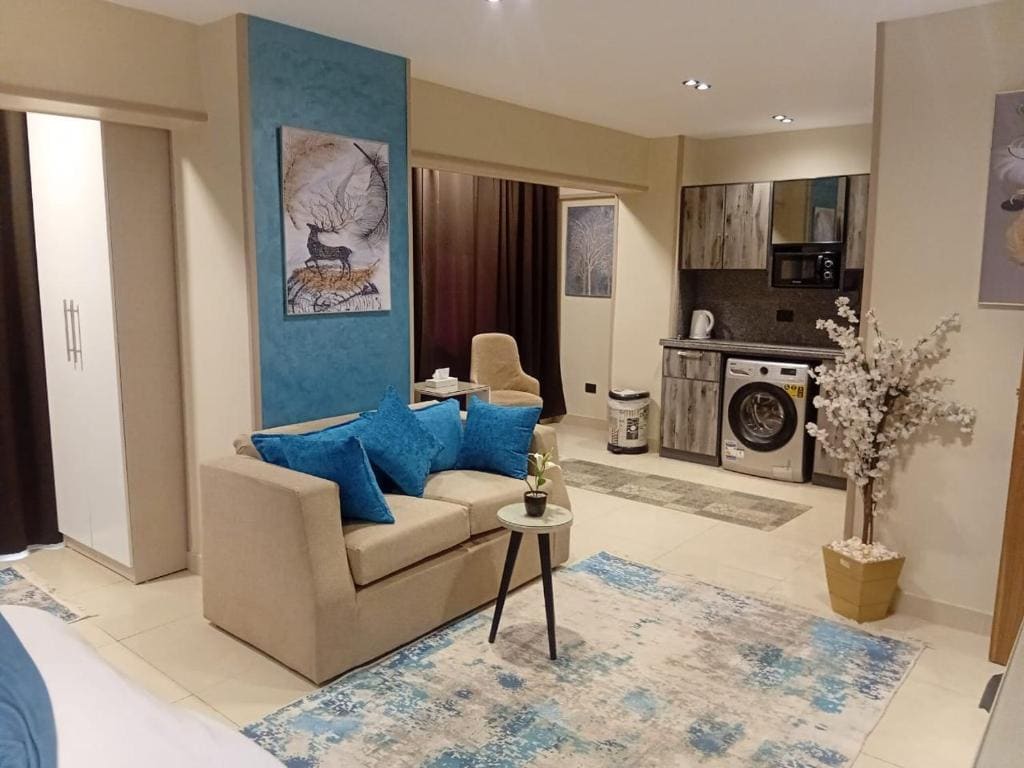 MIRA Holiday Home - View 4