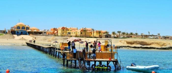 Rohanou Beach Resort - Main view
