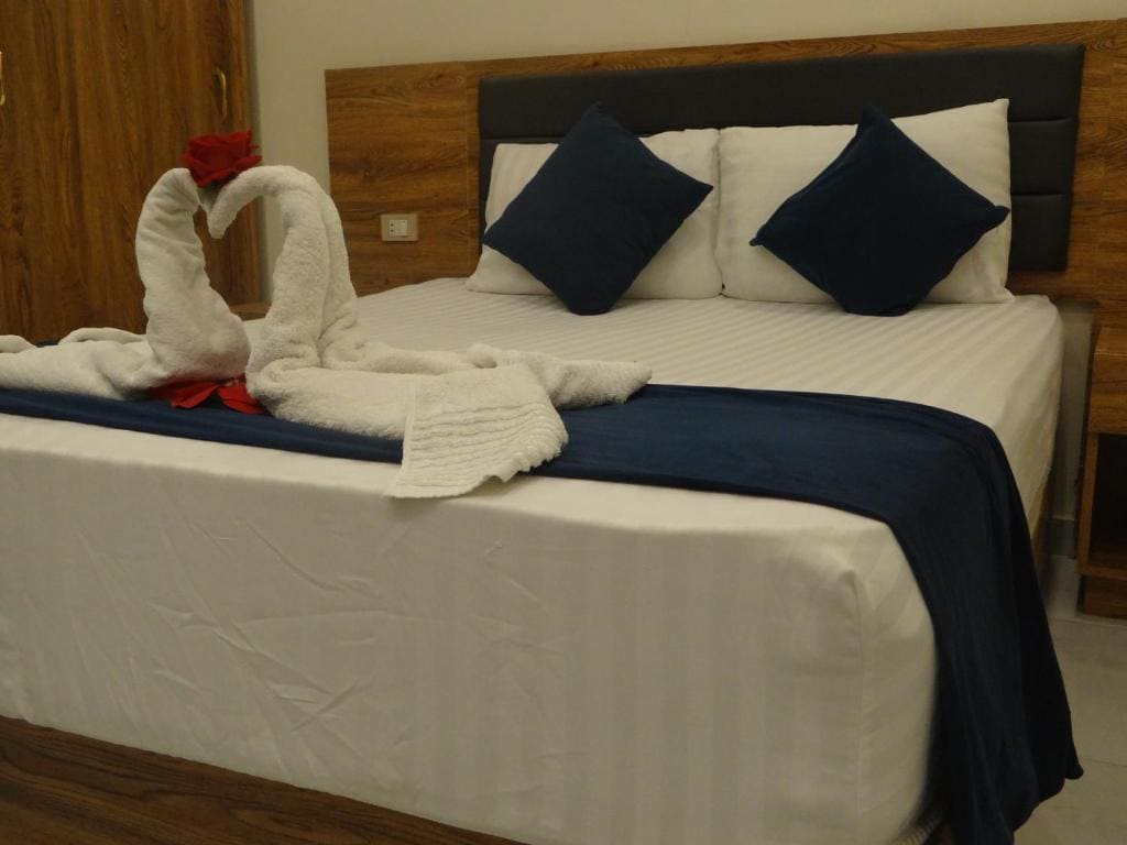 Up Town Hotel - View 2