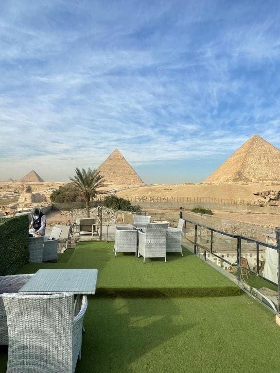 White House Pyramids view - View 3