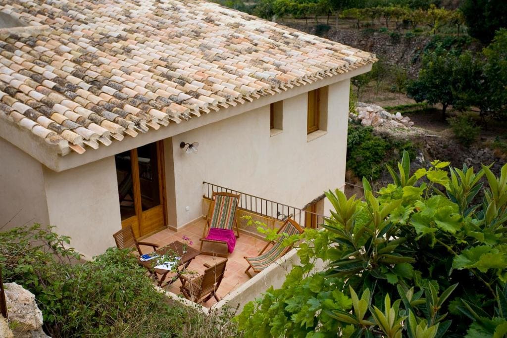Bajo El Cejo - Main view