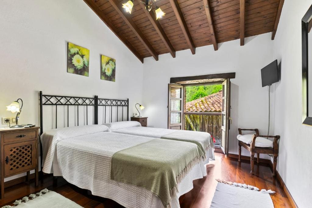 Casa De Aldea La Venta Los Probes - View 2