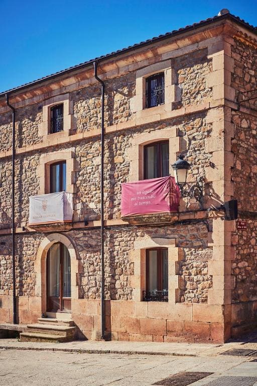 Casa Palacio Reina de Tardajos - Main view