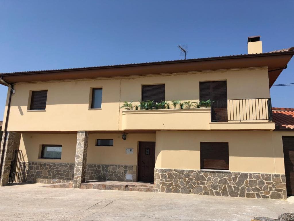 Casa Rural LA BRETONA - Main view