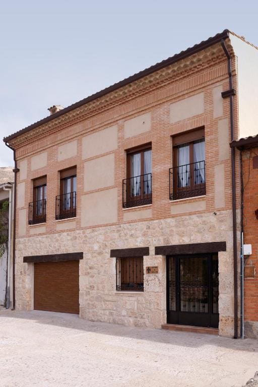 Casas de Valois - Main view