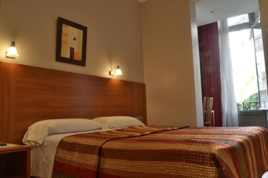 Ciudad Condal Hostal - Paseo de Gracia - View 7