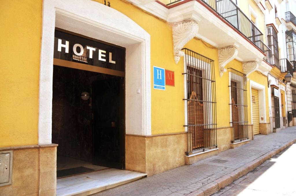 Hotel El Coloso - Main view