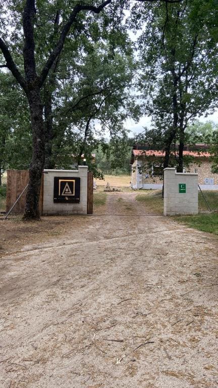 El Roble Glamping - Cabaña Alpina - Pet Friendly - View 7