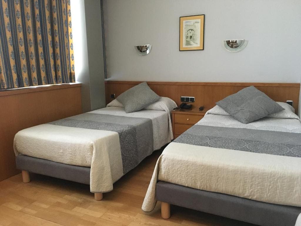 Encasa Hotel Almansa - View 2
