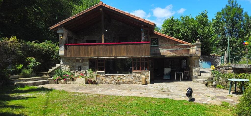 Finca la Vegacha casa tradicional pasiega — Vue 2