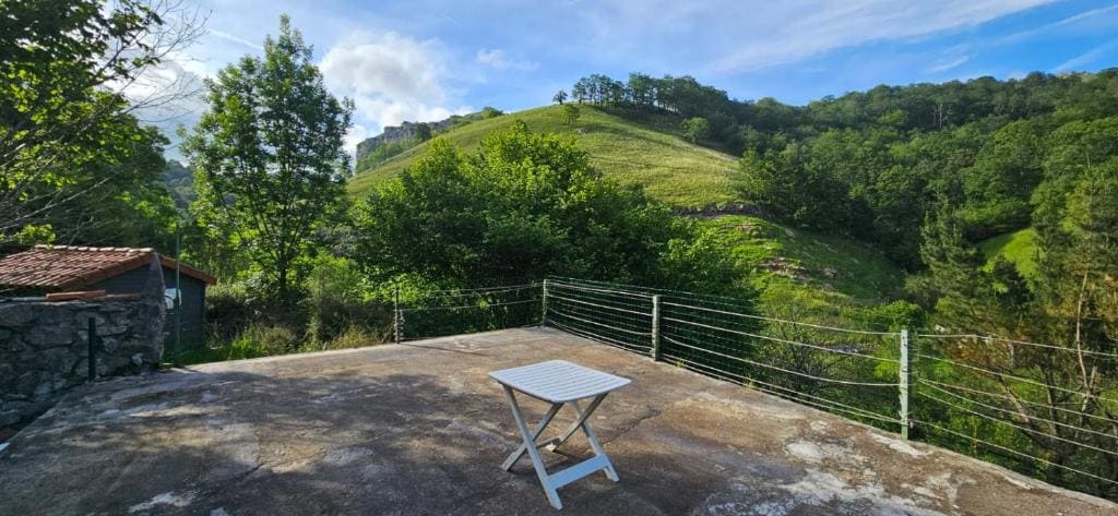 Finca la Vegacha casa tradicional pasiega — Vue 5