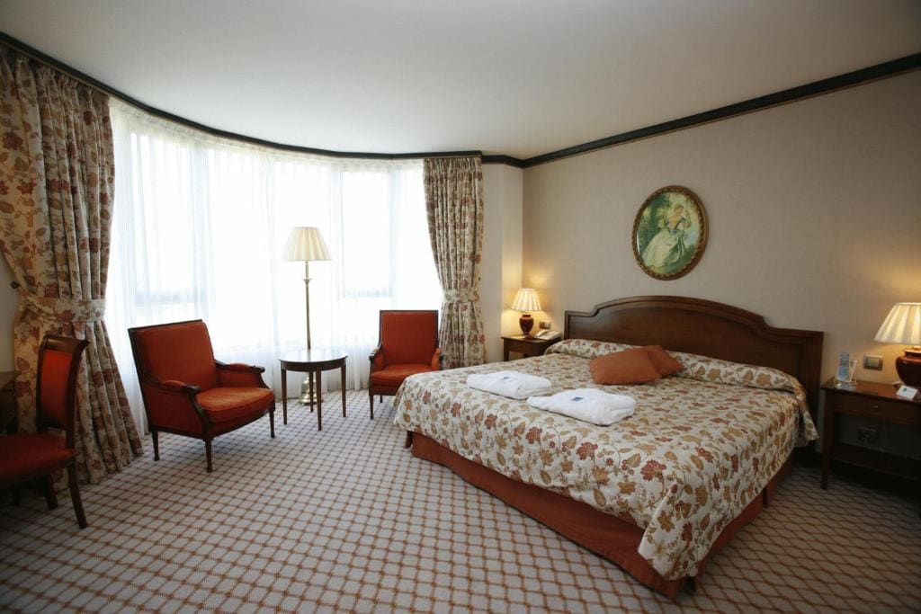 Gran Hotel Balneario De Puente Viesgo - View 3
