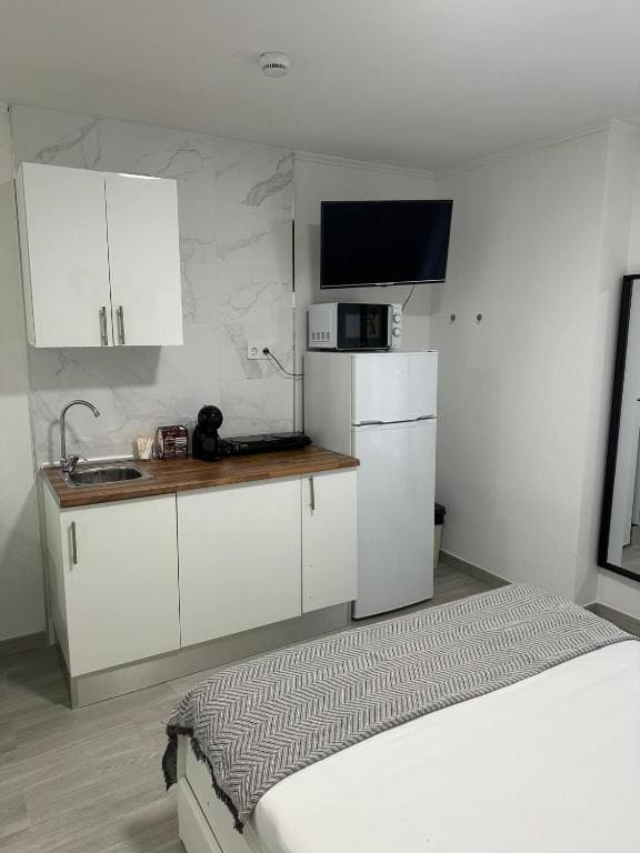 Apartamentos Benalua Alicante - Parking - View 2