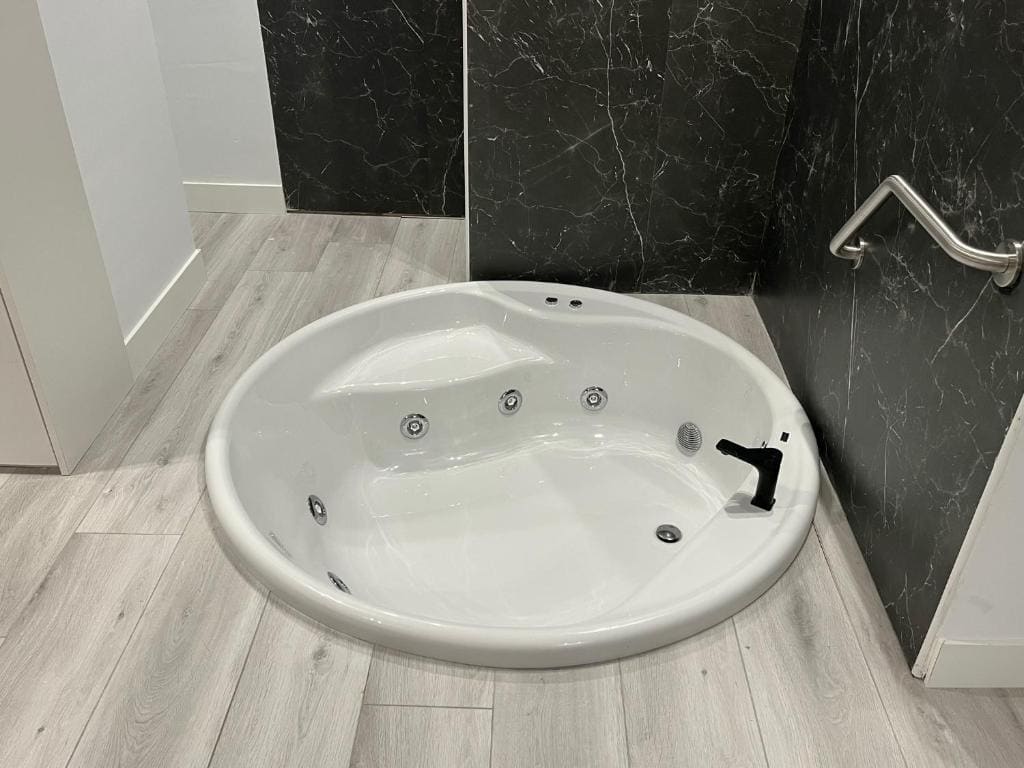 H. Pelayo Autocheck-In Suites con Jacuzzi - View 5