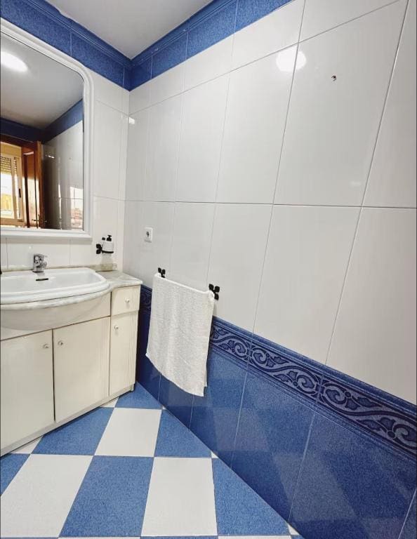 Habitación con baño compartido en Alicante 2 Agost - View 5