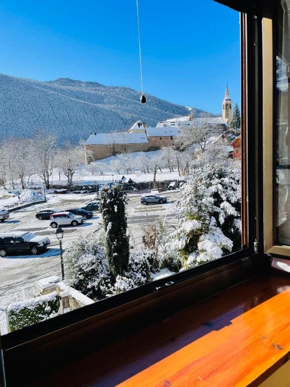 Hostal Escuils - View 4