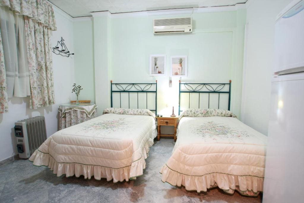 Hostal Jiménez - Main view
