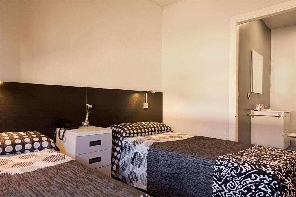 Hostal Plaza - View 7