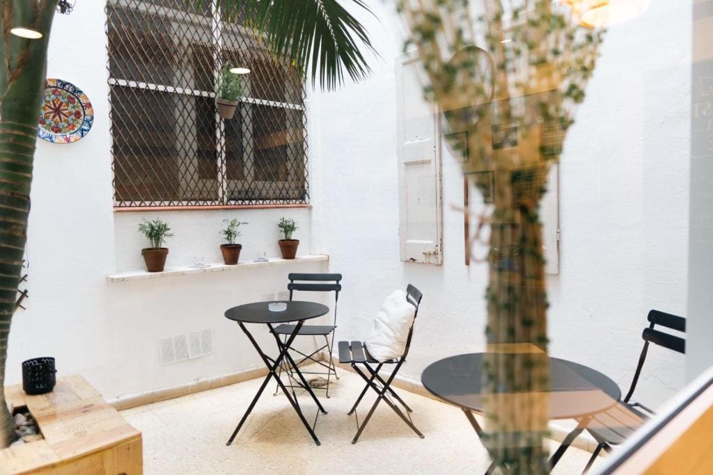 Hostal Regina - View 7