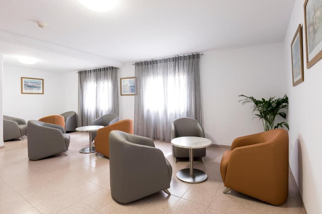Hostal Roca - View 5
