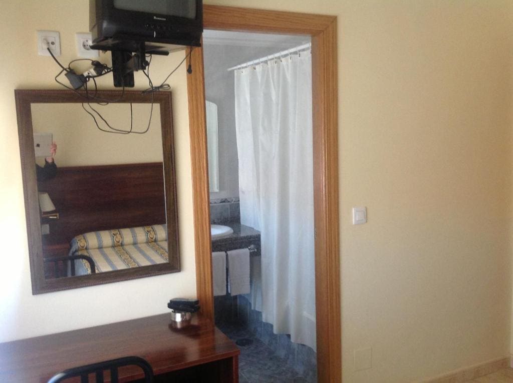 Hostal San Froilan - View 5