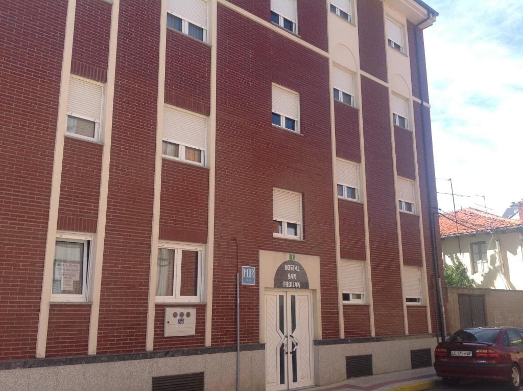 Hostal San Froilan - View 7