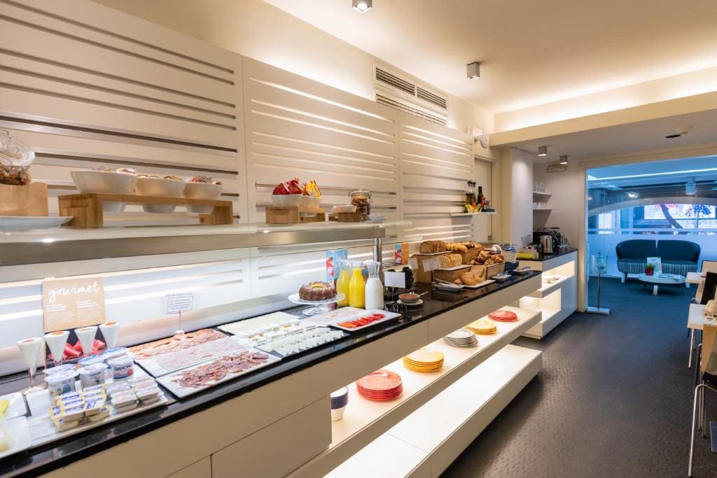 Atenea Rekord Suites Barcelona - View 5