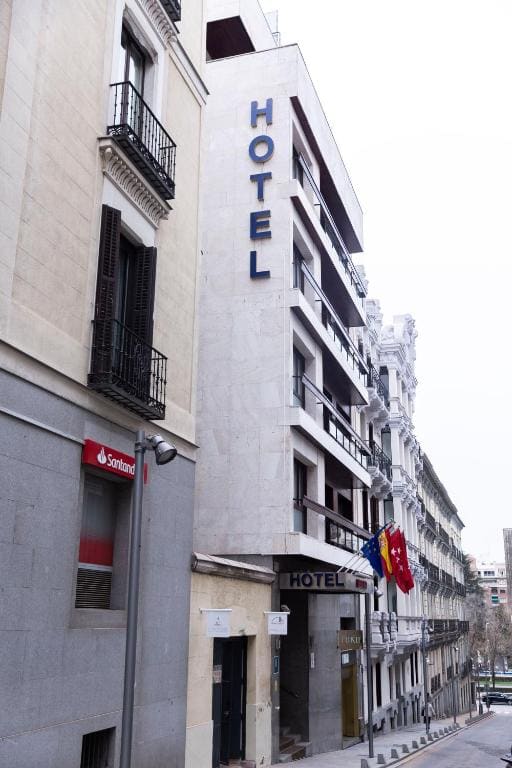 Hotel Serrano - Main view