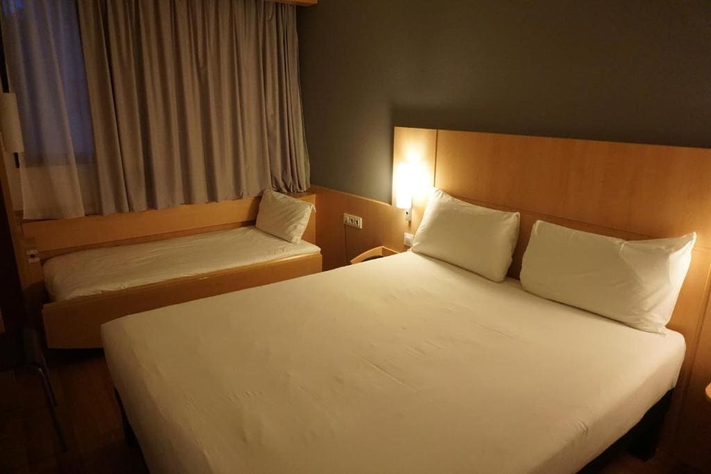 Ibis Girona - View 5