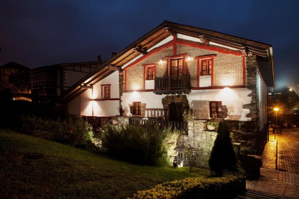 Hotel IRARAGORRI - Main view