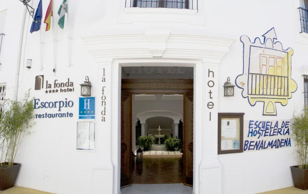 Hotel La Fonda - Main view
