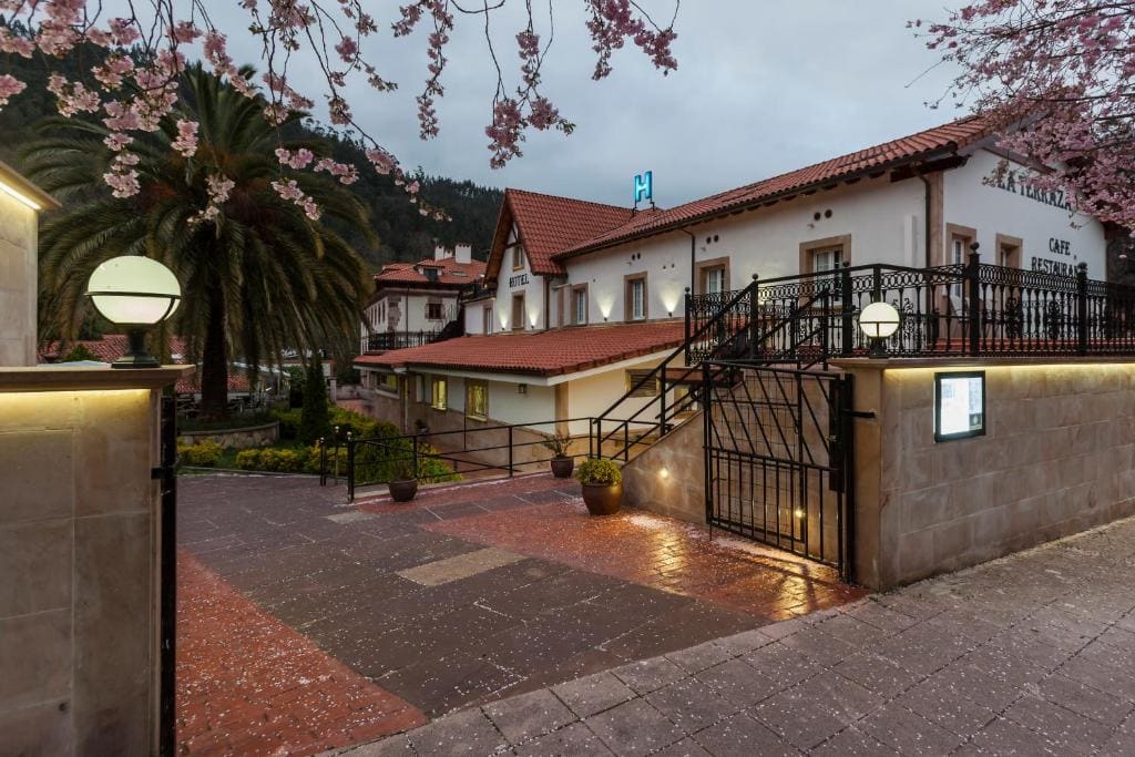 Hotel La Terraza De Puente Viesgo — Ansicht 4