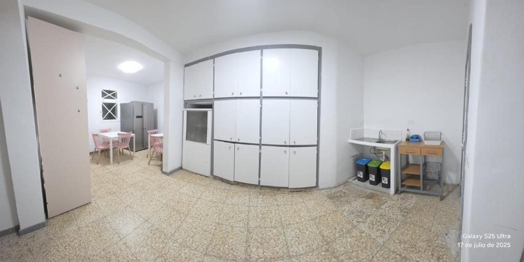 Guesthouse Los Geranios - Main view